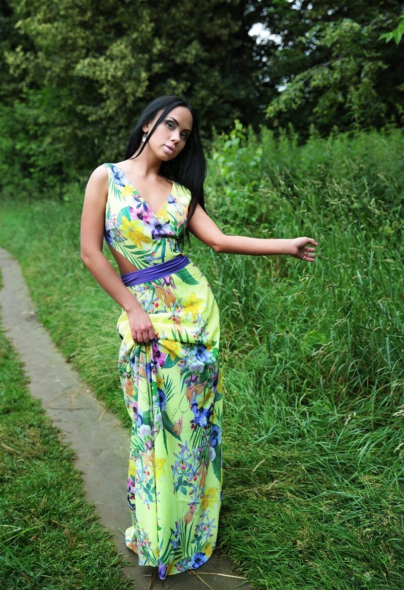 Горячая брюнетка, познакомлюсь в с мужчиной для встреч! Горячая брюнетка, познакомлюсь в с мужчиной для встреч!