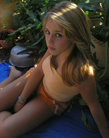 Девушка, ищу настоящего мужчину в Девушка, ищу настоящего мужчину в