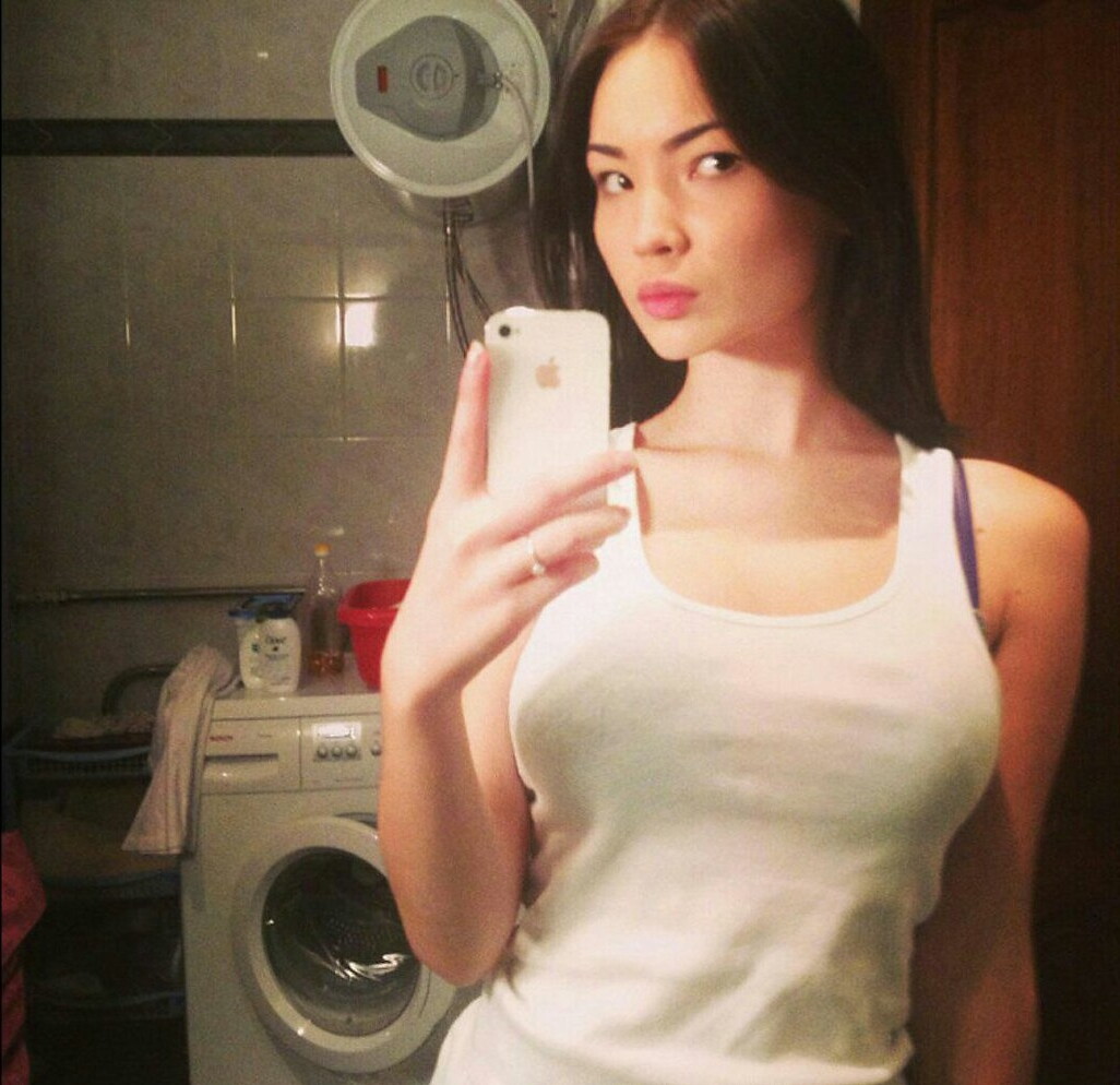 Женщина, ищу мужчину, люблю куни до оргазма, Женщина, ищу мужчину, люблю куни до оргазма,