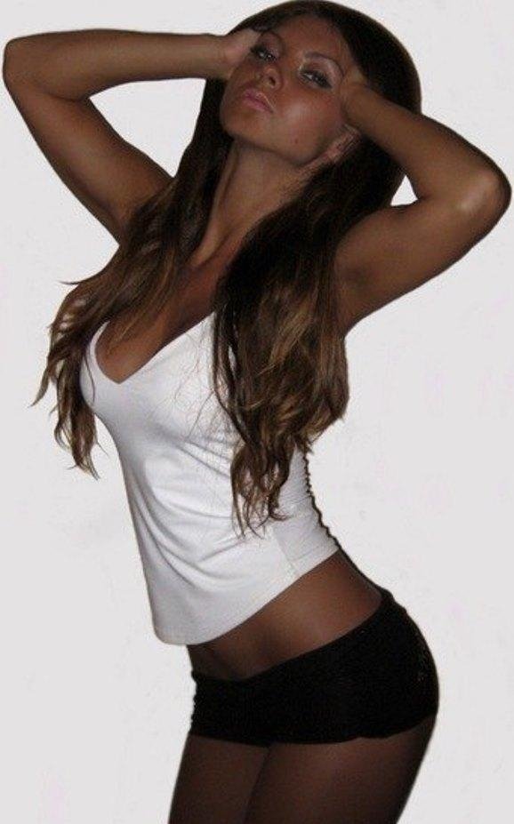 Я девушка из . Очень хочу попробовать секс с девушкой. Я девушка из . Очень хочу попробовать секс с девушкой.